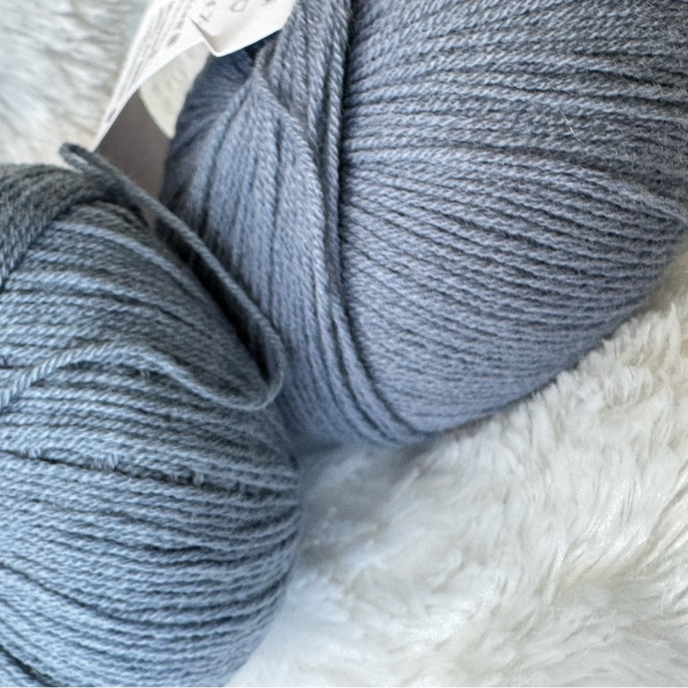 Knitting For Olive Fingering Merino Wool Yarn Lot (2) - Picture 6 of 8